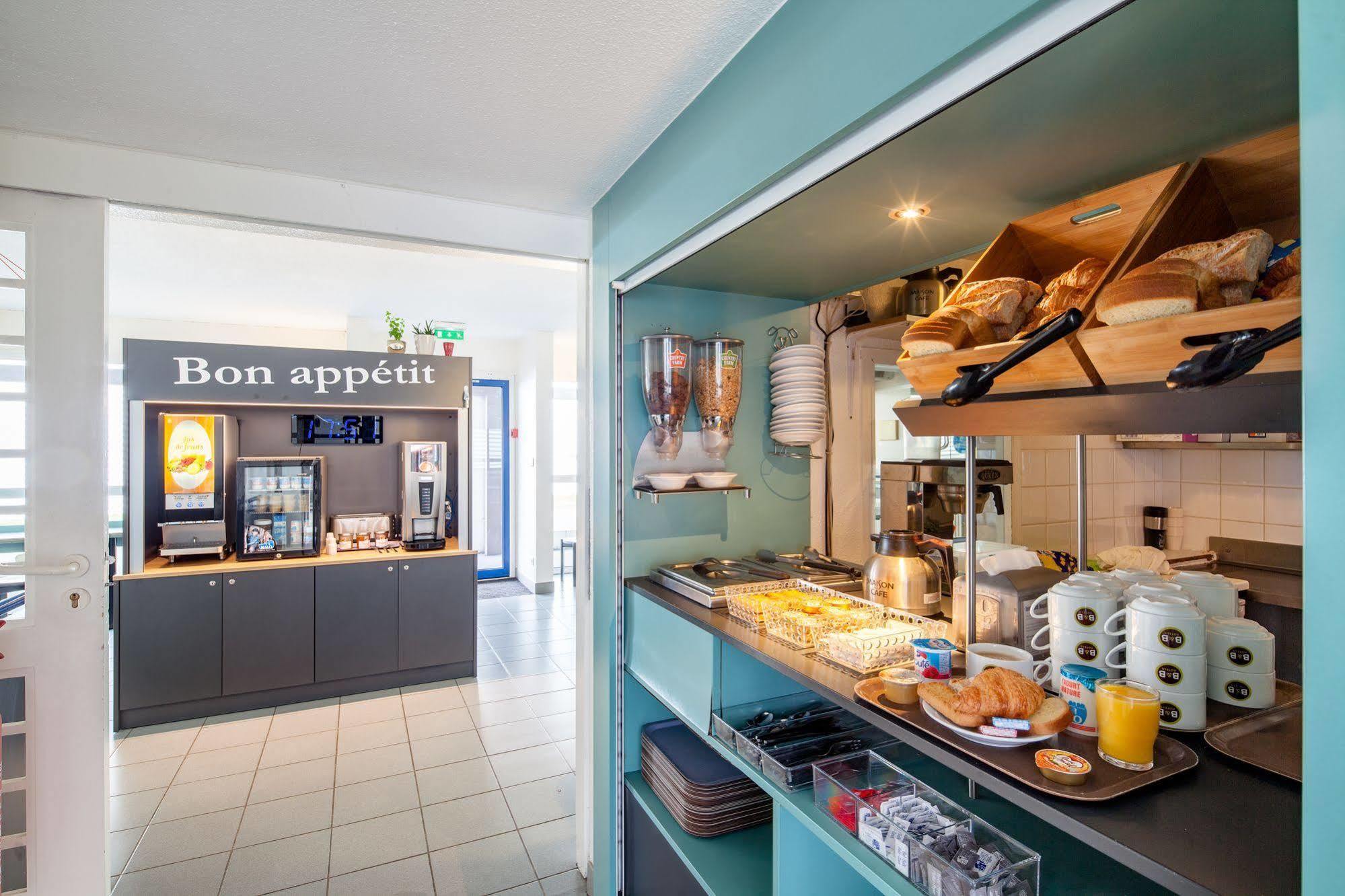 B&B Hotel Orgeval Kültér fotó